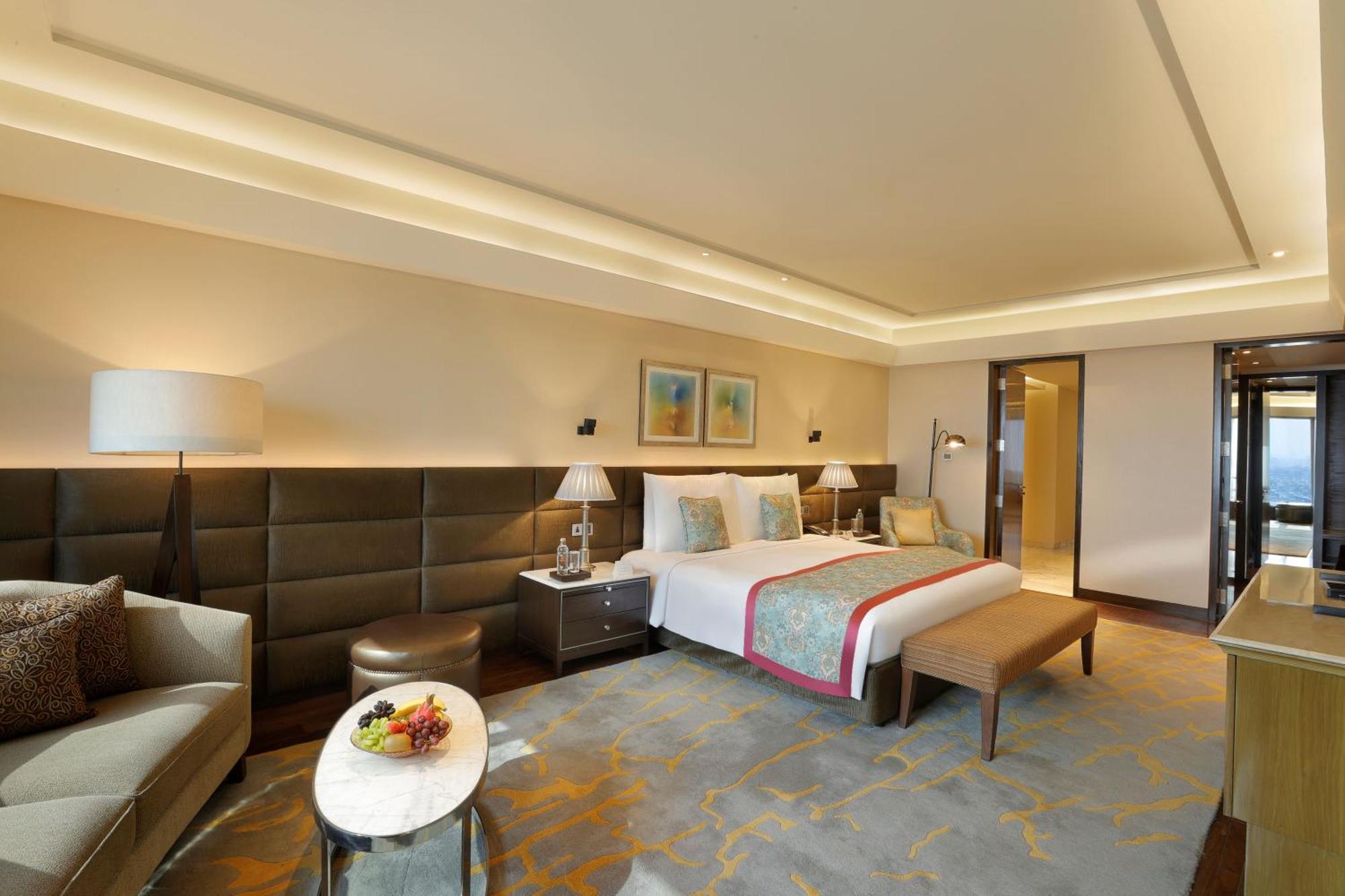 the leela ambience convention hotel